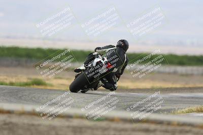 media/May-03-2025-CRA (Sat) [[22b18d099a]]/Races/Race 2/